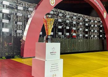 Kupayı yakından görmek isterseniz buradan bakabilirsiniz