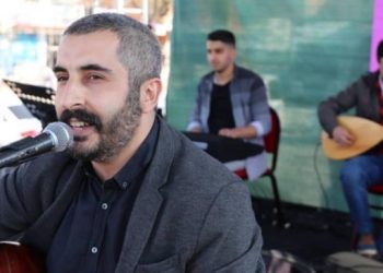 Kürt müzisyene 'hukuka aykırı delil' üzerinden ceza