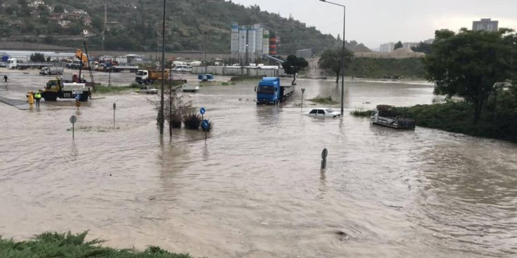 Mansur Yavaş'tan Ankaralılara kuvvetli ve fırtınalı sağanak uyarısı