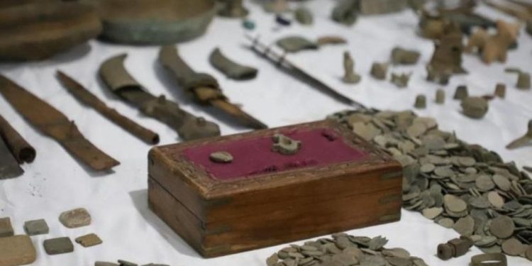 Mardin'de evinden 22 bin 278 tarihi eser çıkan şüpheli tutuklandı