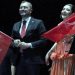 Melek Mosso ile şarkı söylediği için hedef gösterilen AKP’li Belediye Başkanı istifa etti