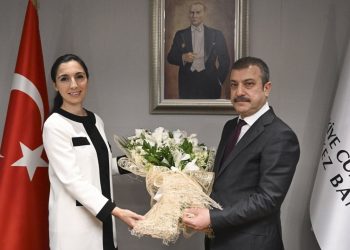 Merkez Bankası'nda devir teslim: Hafize Gaye Erkan göreve başladı