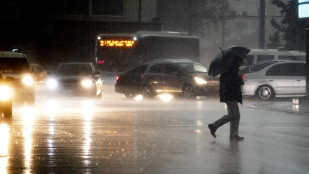 Meteoroloji'den kuvvetli sağanak uyarısı (30 Haziran hava durumu)