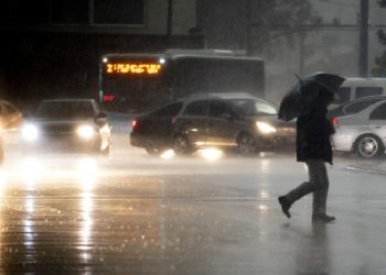 Meteoroloji'den kuvvetli sağanak uyarısı (30 Haziran hava durumu)