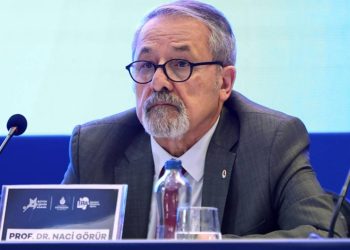 Naci Görür'den dört kente uyarı: Sıkışma, depremlere neden olabilir