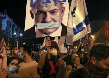 Netanyahu, tartışmalı yargı reformu önerisini geri çekiyor: İsrailliler 6 aydır sokaktaydı