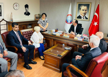 Öğretmen maaş açlık sınırının altına düştü: Kentlerde çalışacak öğretmen kalmayacak!