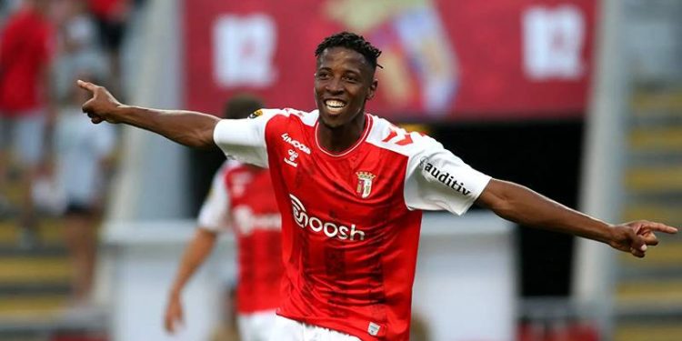 Okan Buruk onayı verdi; Galatasaray'a Portekiz'den forvet!