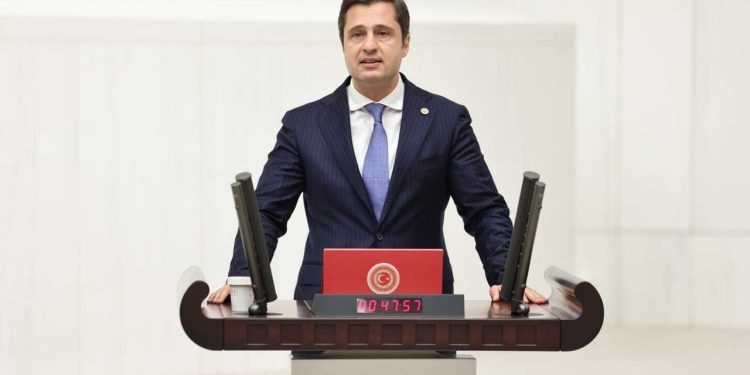 Okullara imam gönderilmesi Meclis gündeminde: 'Bilimsellikten tamamen uzak'