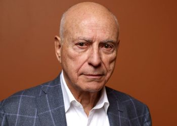 Oscar ödüllü oyuncu Alan Arkin hayatını kaybetti