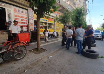 Oyun oynayan çocukları darbedenleri uyaran baba ve oğul, silahla vuruldu
