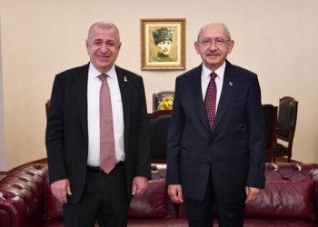 Zafer Partisi Genel Başkanı Ümit Özdağ, CHP Genel Başkanı Kemal Kılıçdaroğlu’nun CHP Genel Merkezi’nde ziyaret etti.