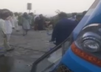 pakistan otobus kazasi