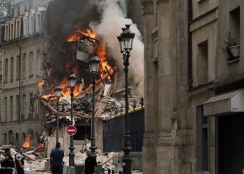 Paris’te patlama, çok sayıda yaralı var