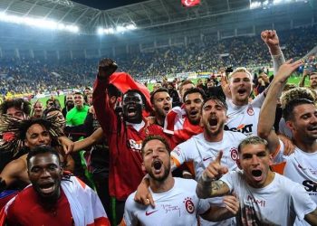 Pazar günü yenersek, 2 puan farkla şampiyon olacaklar, hakem kararlarıyla şampiyonluğumuz engellendi