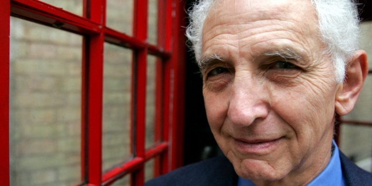 Pentagon Belgeleri'ni sızdıran Ellsberg 92 yaşında öldü