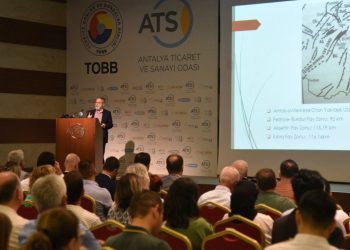 Prof. Naci Görür: Antalya, her zaman tsunamiye maruz kalabilir
