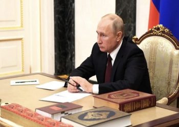Putin: Bazı ülkelerin aksine Rusya'da Kuran'a saygısızlık suçtur