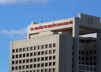 Resmi Gazete’de yayımlandı; Bakan Mehmet Şimşek’e 4 yardımcı atandı