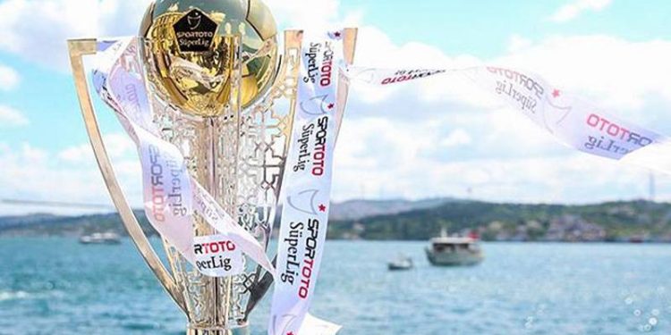 Şampiyon Galatasaray, kupasını ne zaman alacak?