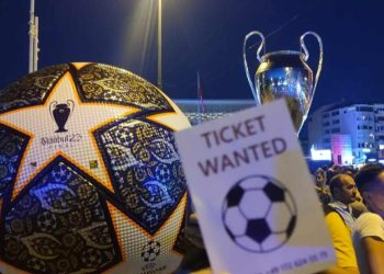 Şampiyonlar Ligi finali biletleri karaborsada el ilanlarıyla aranıyor