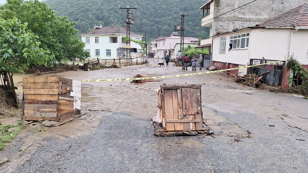 Samsun'da beş ilçede eğitime bir gün ara verildi