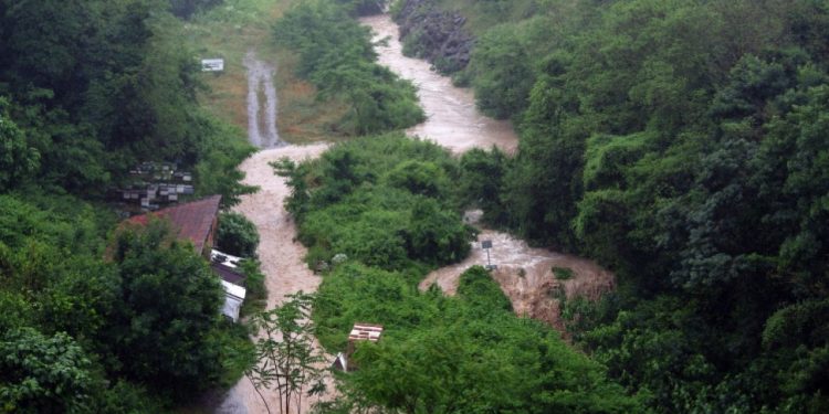 Samsun'da sel: Dört ilçede eğitime bir gün ara verildi