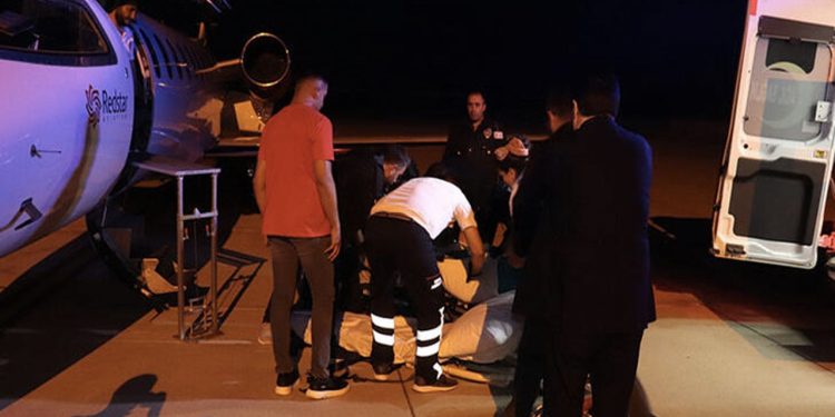 Savcı Sayan'ın yeğeni düğünde başından vuruldu