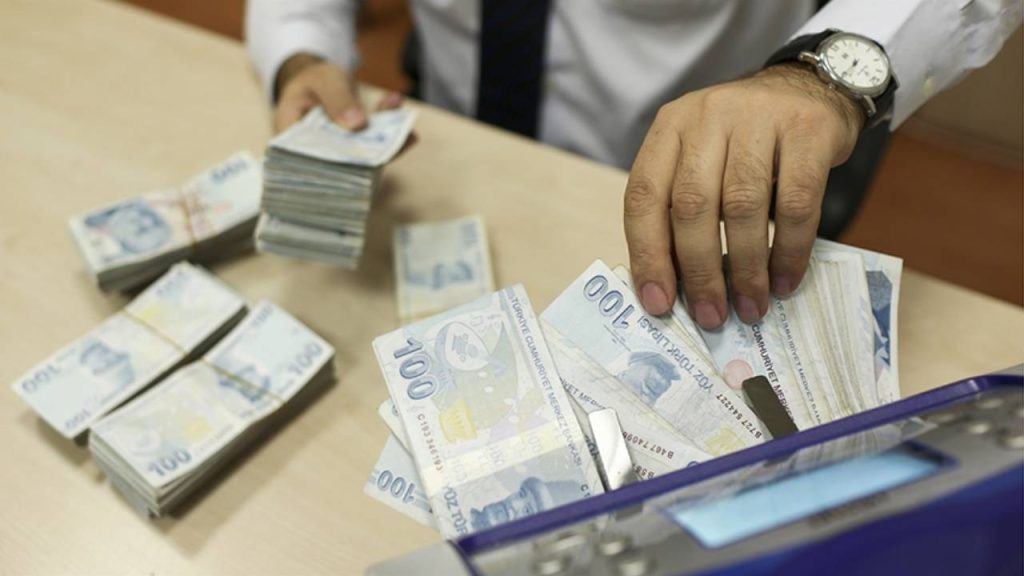 Seçim sonrası '500 dolar' vaadi rafa kalktı: Asgari ücret için ikinci toplantı yarın