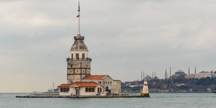 Seçim sürecinde bedava olan Kız Kulesi’ne giriş ücreti 110 TL oldu