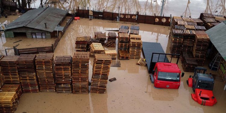 Şili'de şiddetli yağış ve sel: İki kişi öldü, üç kişi kayıp