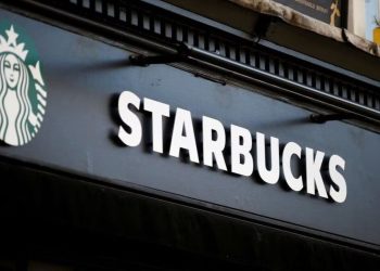 Starbucks'a 'beyaz çalışanına ırkçılık yapmaktan' tazminat cezası: 25,6 milyon dolar ödenecek