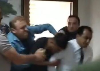 Su sorununu çözmek için gittiler, darbedildiler