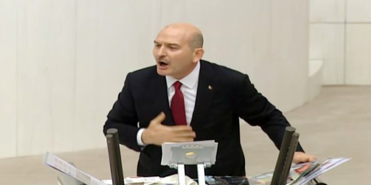 Süleyman Soylu, İçişleri Bakanlığı’nın WhatsApp grubundan çıkarıldı