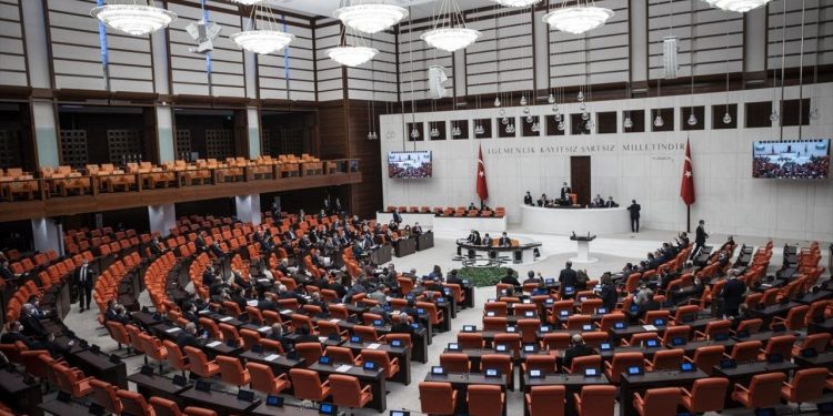 TBMM komisyonları üyeliklerine yapılan seçim kararı Resmi Gazete'de