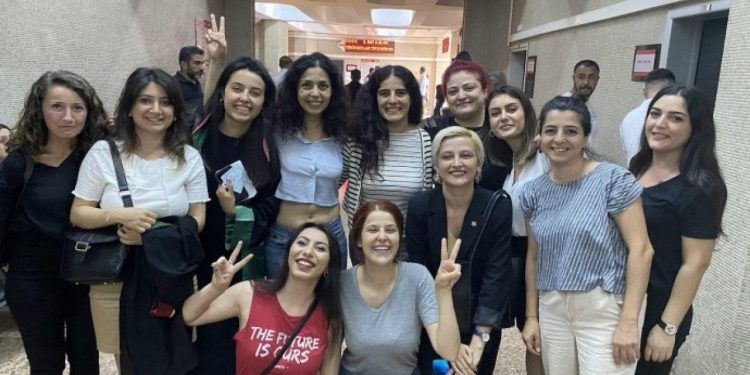 TÖP ve Mor Dayanışma üyesi kadınlar serbest bırakıldı