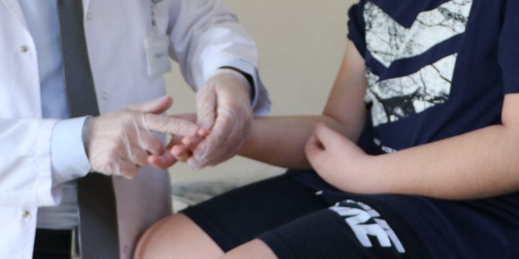 Tip 1 diyabet hastalarına kur şoku; şeker ölçüm cihazının fiyatı iki günde bin 500 TL’ye dayandı