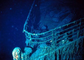 Titanik'in enkazını turistlere gösteren denizaltı Atlas Okyanusu'nda kayboldu