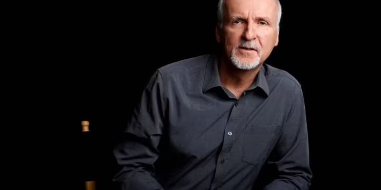 Titanik'in yönetmeni James Cameron: Titan denizaltısının kaybını iliklerimde hissettim