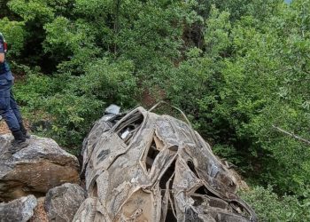 Tokat'ta kayıp üç kişinin otomobili uçurumda bulundu