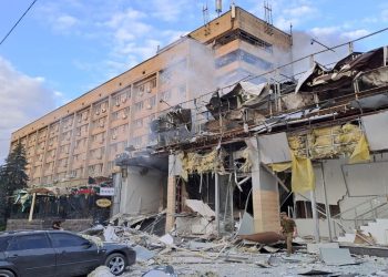 Ukrayna'da popüler pizzacıya füze saldırısı: 10 ölü, 61 yaralı