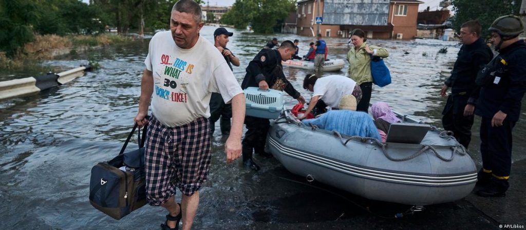 Ukrayna’da yıkılan baraj binlerce kişiyi yerinden etti