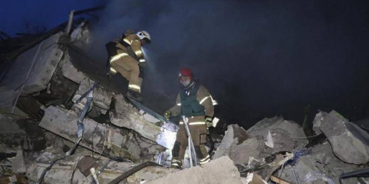 Ukrayna'ya hava saldırısı: 2 yaşındaki kız çocuğu hayatını kaybetti