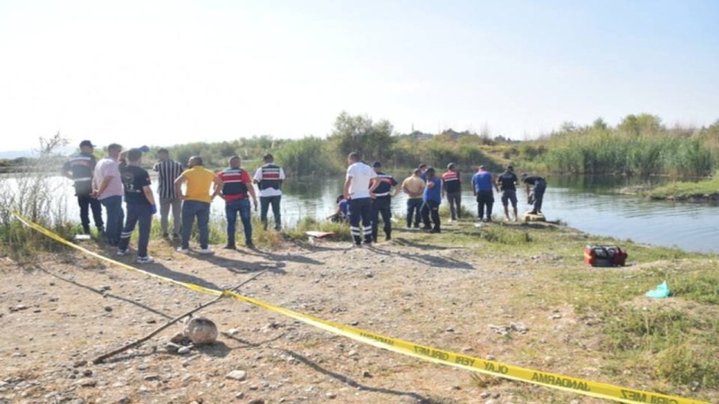 Urfa'da Fırat Nehri'ne giren iki kişi boğuldu