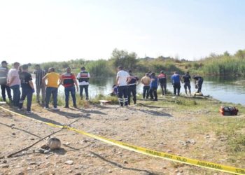 Urfa'da Fırat Nehri'ne giren iki kişi boğuldu