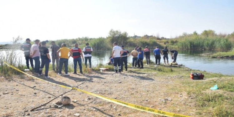 Urfa'da Fırat Nehri'ne giren iki kişi boğuldu