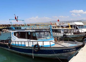 'Van Gölü’ndeki çekilme en çok balıkçıları etkiliyor'