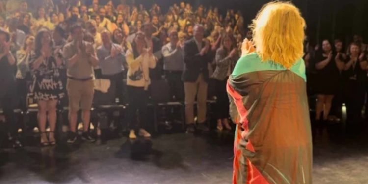 Vize krizi sürüyor: Tiyatro oyuncusu Almanya'ya vize alamayınca son anda oyun değiştirildi