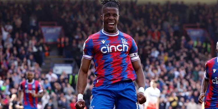 Wilfried Zaha'dan Fenerbahçe'ye yeşil ışık