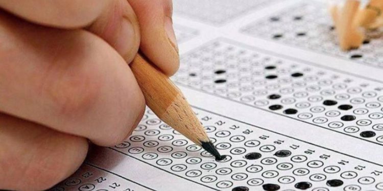 YKS'nin üçüncü oturumu olan YDT başladı